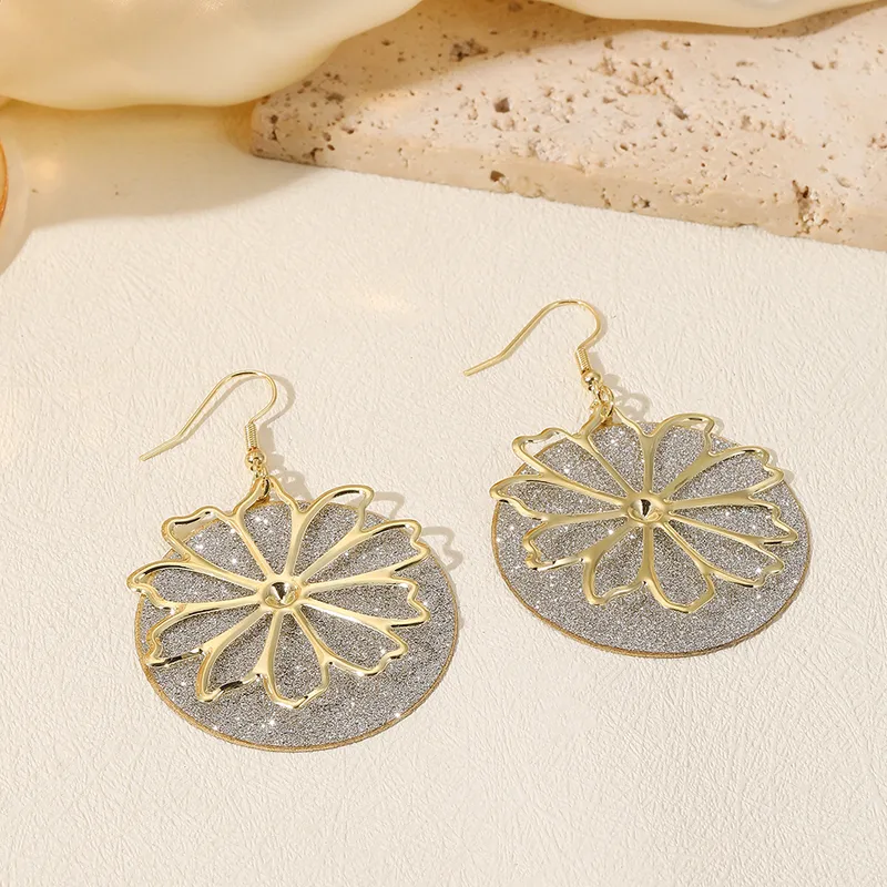 Elegant shiny flower drop earring