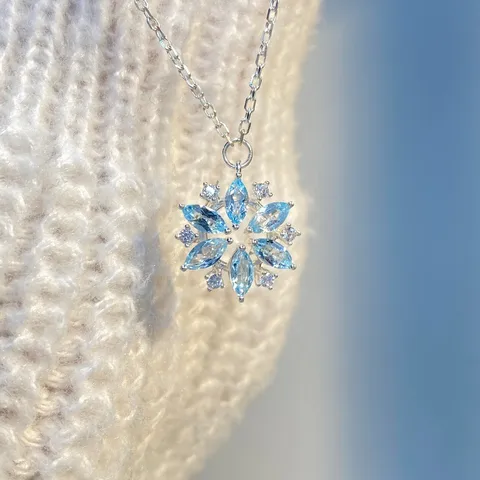 Snowflake necklace