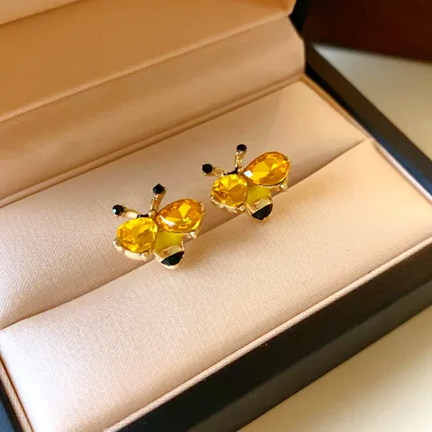 Elegant Sweet Bee Inlay Alloy Rhinestones Ear Studs