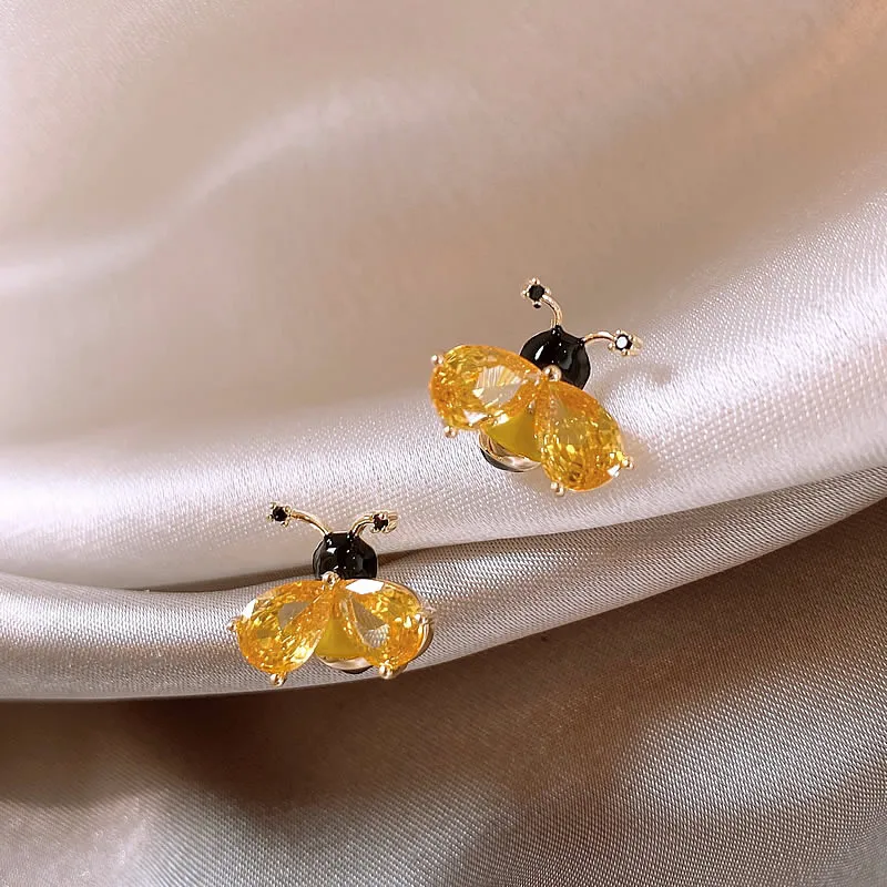 Elegant Sweet Bee Inlay Alloy Rhinestones Ear Studs