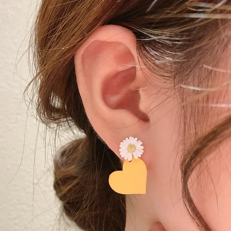 Yellow flower heart drop earring