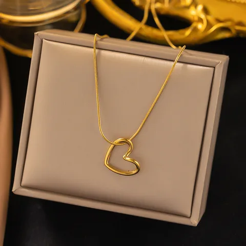 Gold Heart Shape Elegant Waterproof Stainless Steel Pendant Necklace