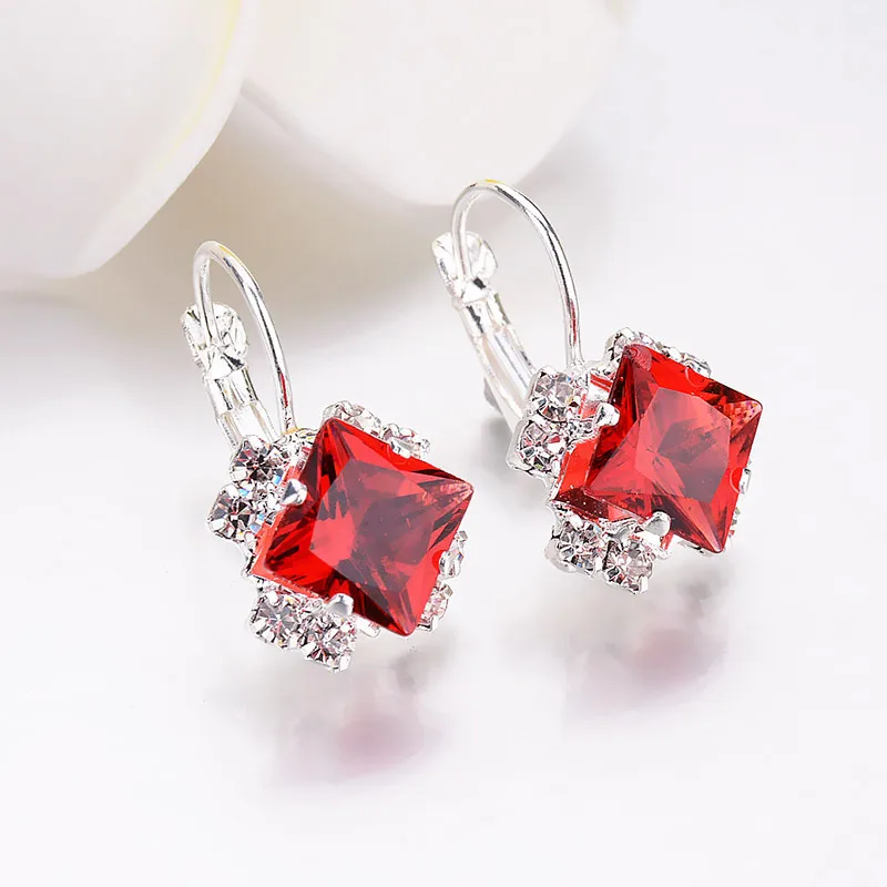 Fashion Rhombus Alloy Plating Rhinestones Women's Earrings