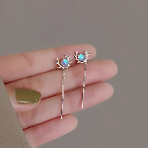 Crystal Deer Earrings For Women Fashion New Simple Design Gold-Plated Copper Stud Earrings