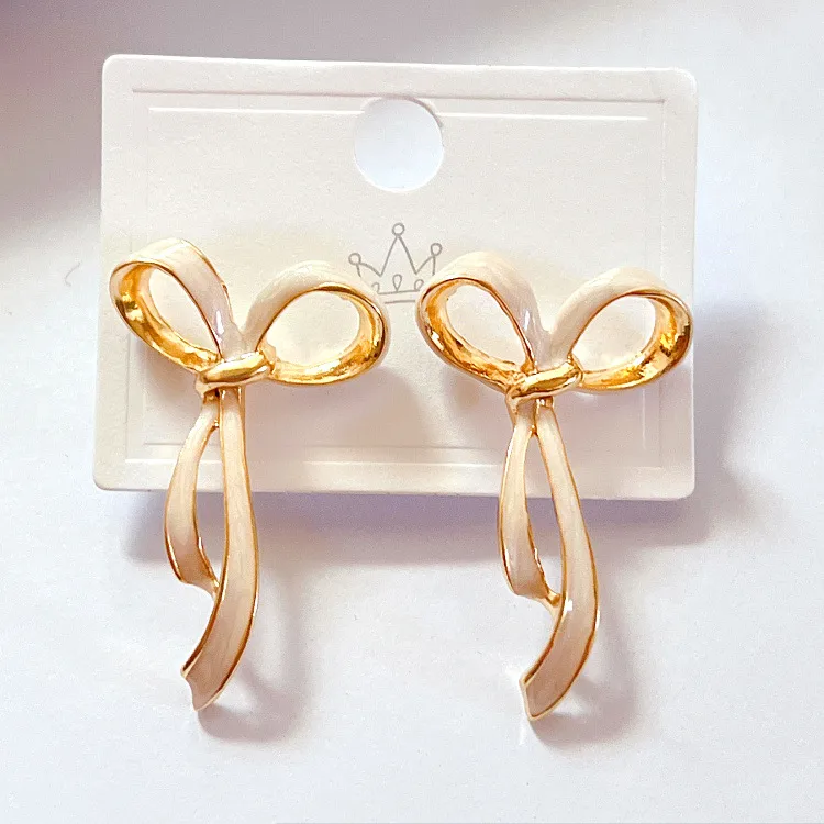 Elegant bow knot ear studs