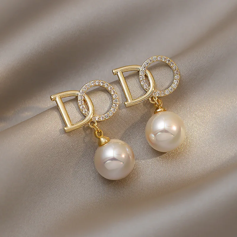 DO earring