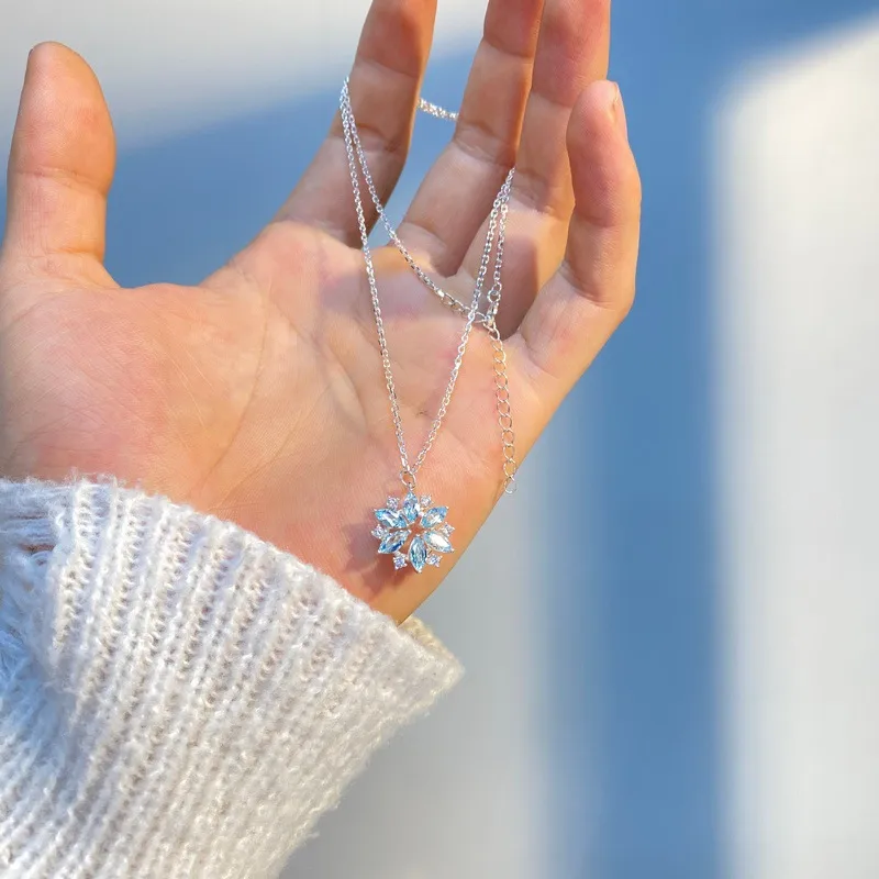 Snowflake necklace
