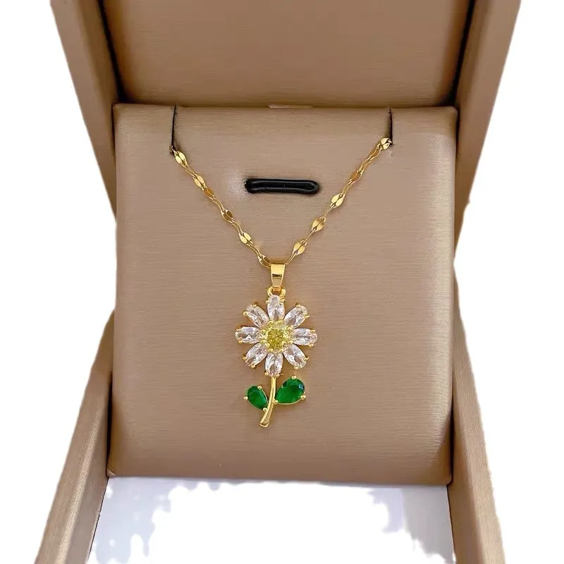 Jewelry Elegant Flower Titanium Steel Copper Zircon Plating Pendant Necklace Lip Chain