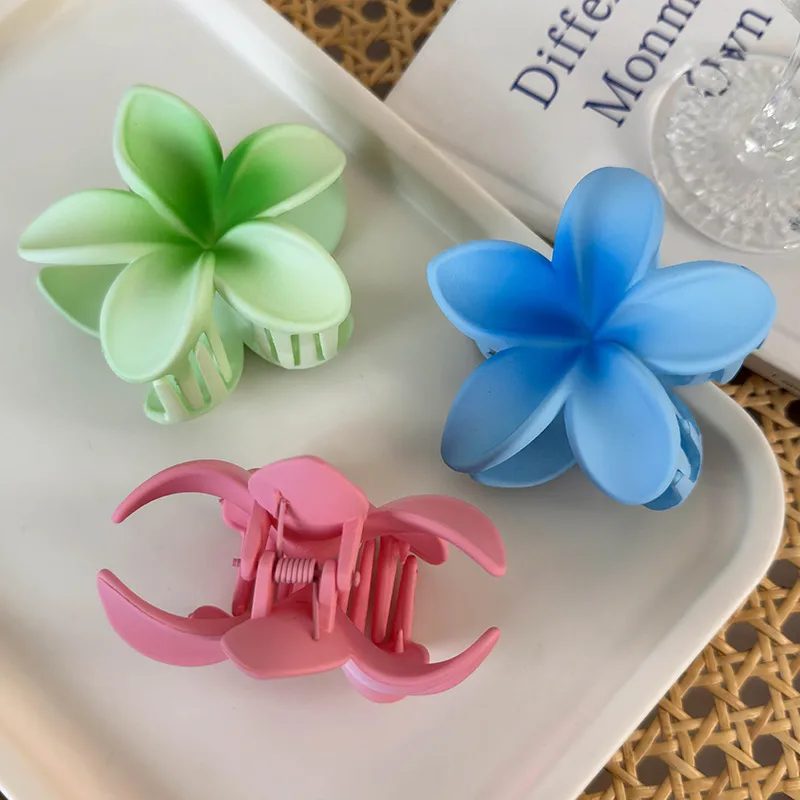 flower hair claw