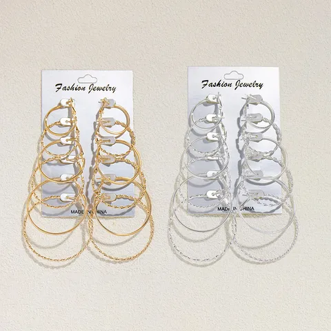 Set of hoops earring
