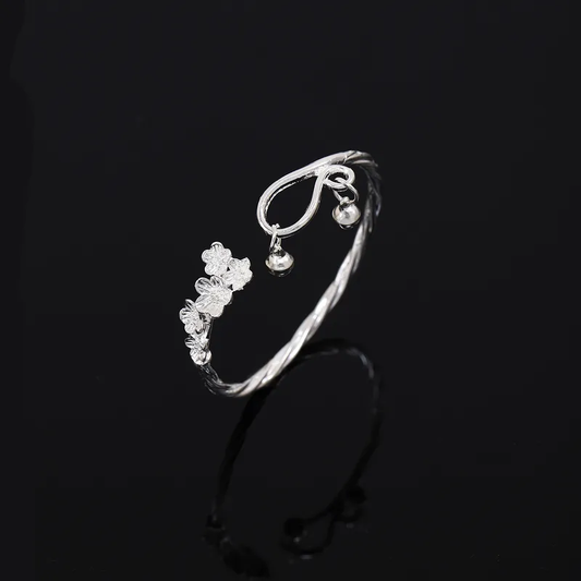 Chinoiserie Flower Bell Alloy Bangle